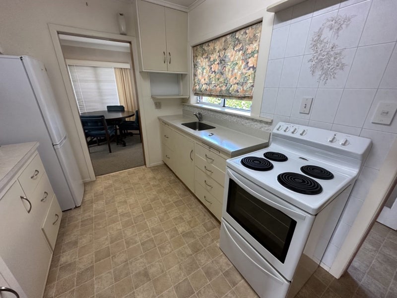 88 Seymour Road, Sunnyvale, Auckland - Carousel 2