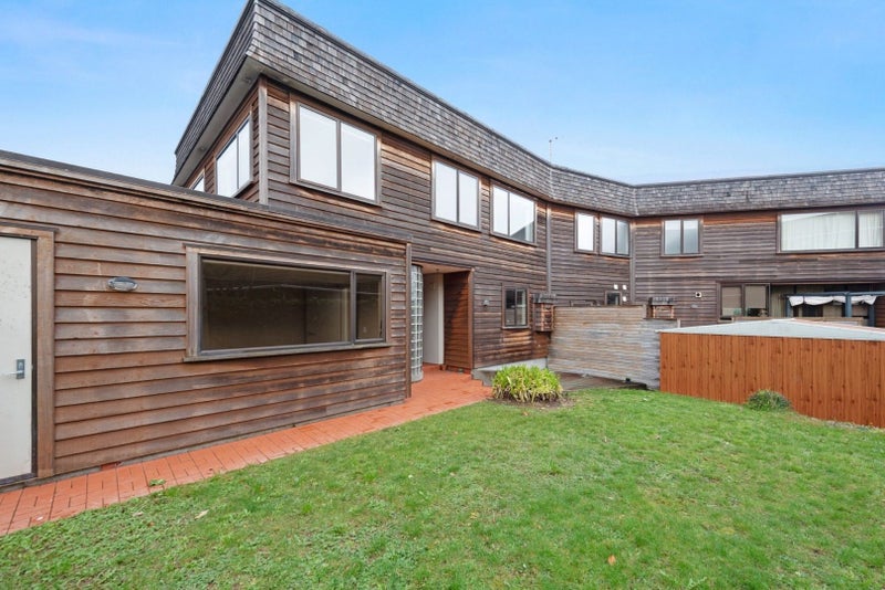 1A Stormanstown Way, Seatoun, Wellington - Carousel 1