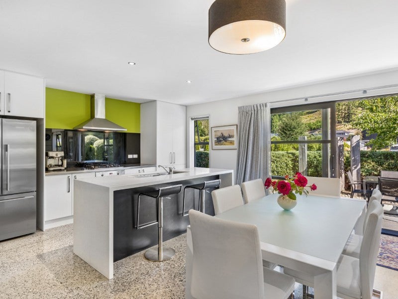 4 Evening Star Road, Arthurs Point, Queenstown - Carousel 2