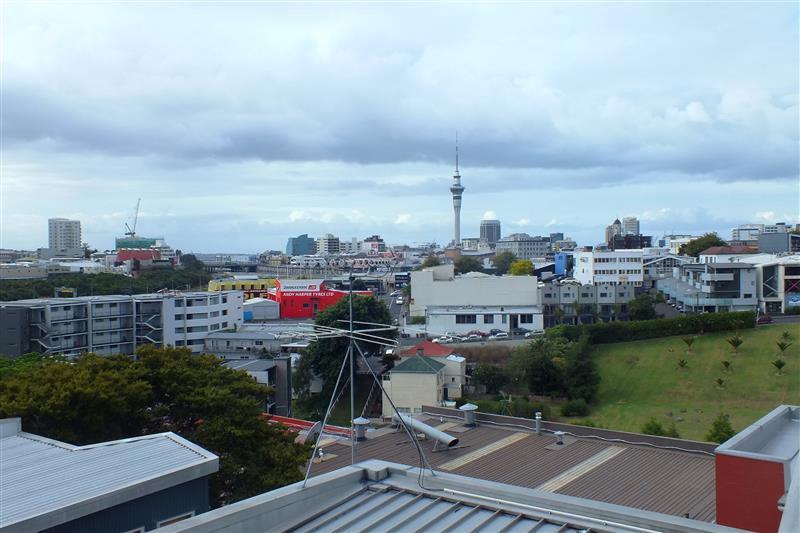 1G/11 Charlotte Street, Eden Terrace, Auckland - Carousel 1