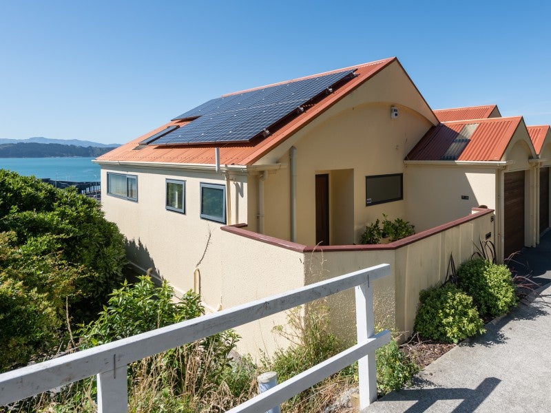 56 Sar Street, Pipitea, Wellington - Carousel 13