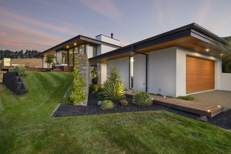 6 Rock Hill Drive, Kennedys Bush, Christchurch - Carousel 1