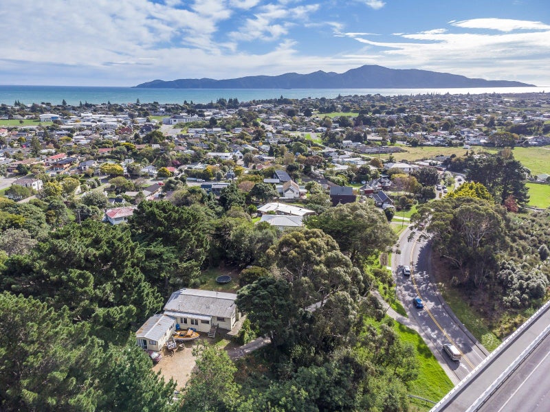 90 Raumati Road, Raumati Beach, Paraparaumu - Carousel 15