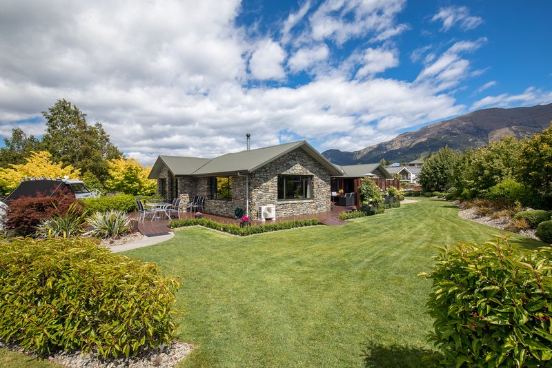 62 Nichol Street, Wanaka - Carousel 2