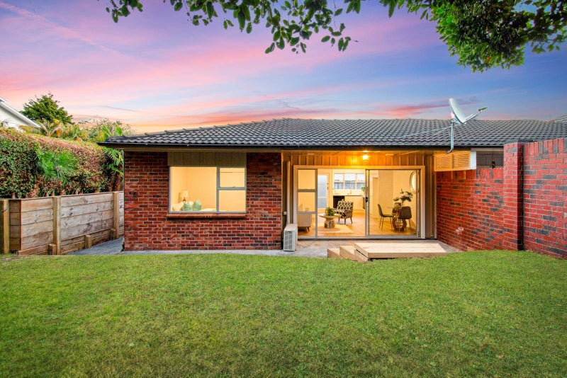 3/32 Ferryhill Road, Epsom, Auckland - Carousel 1