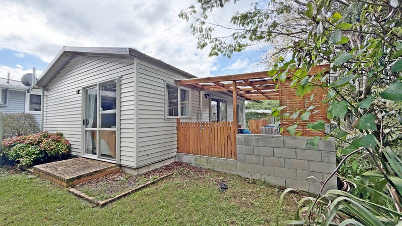 137 Whitney Street, Blockhouse Bay, Auckland - Carousel 2