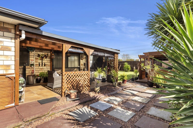 26 Kittyhawk Place, Melville, Hamilton - Carousel 14