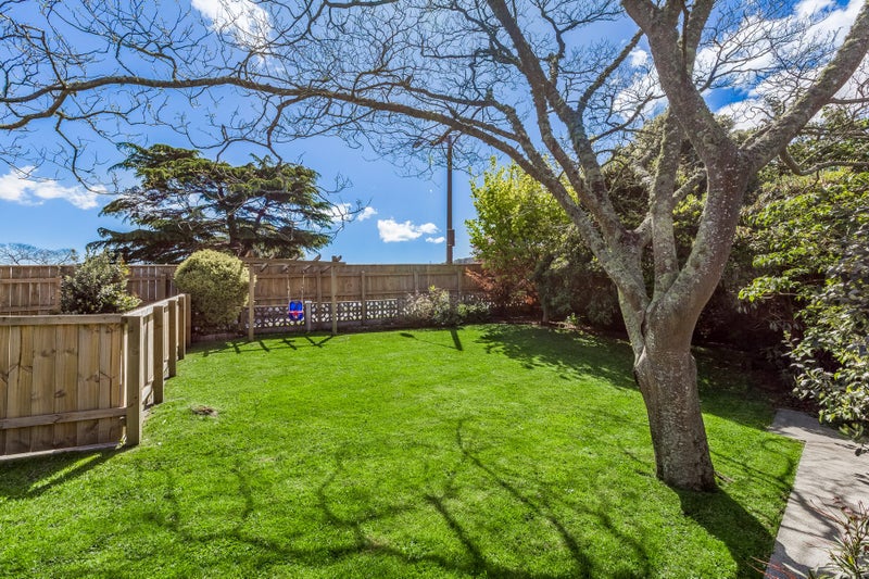 2/40 Totara Park Road, Clouston Park, Upper Hutt - Carousel 17