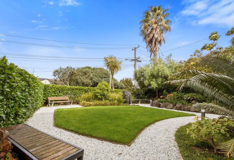 8/20 Peach Road, Glenfield, Auckland - Carousel 14