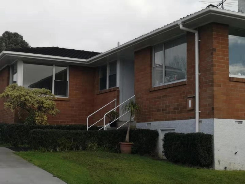 13 Borrowdace Avenue, Botany Downs, Auckland - Carousel 2