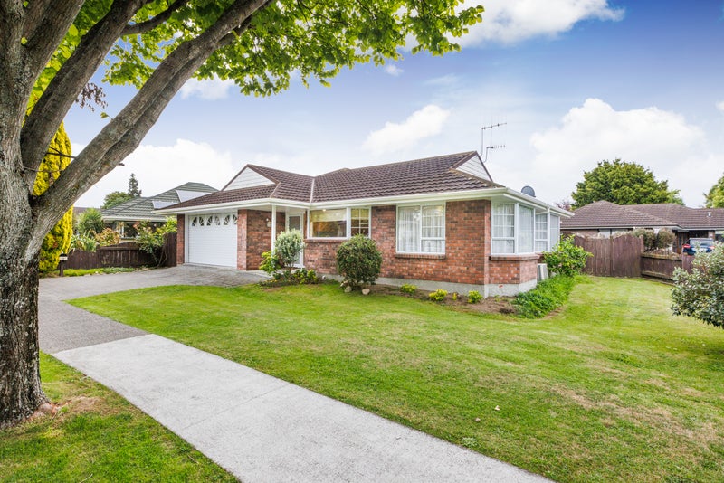 9 Churchill Avenue, Hokowhitu, Palmerston North - Carousel 1