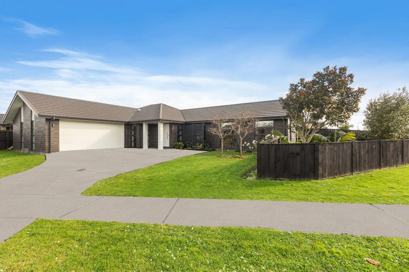 2 Mirabell Place, Patumahoe, Patumahoe - Carousel 1