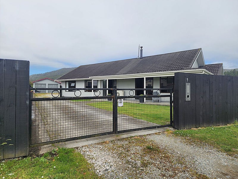 9 Matai Street, Dobson, Greymouth - Carousel 1