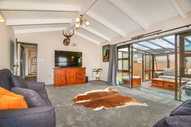167 Peel Street, Westport, Westport - Carousel 2