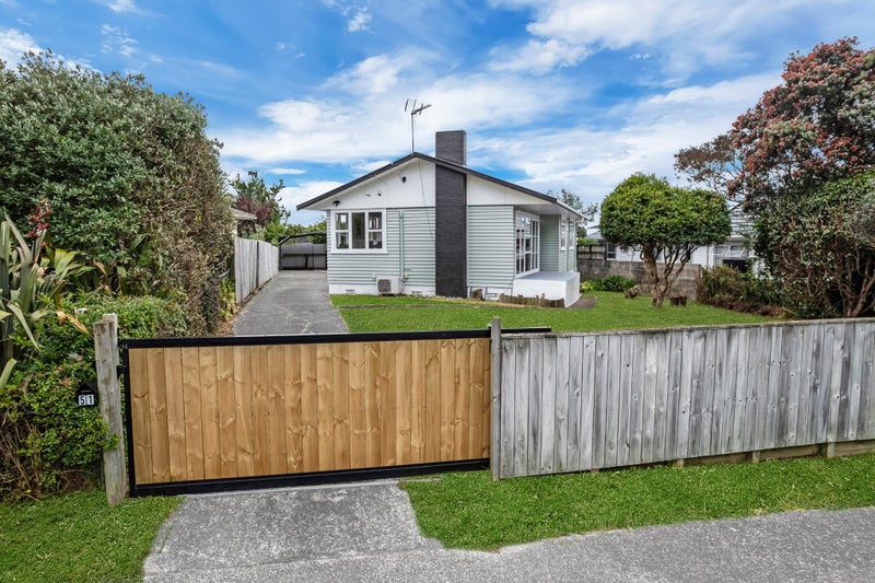 51 Myers Road, Manurewa East, Manukau City, Auckland - Carousel 1