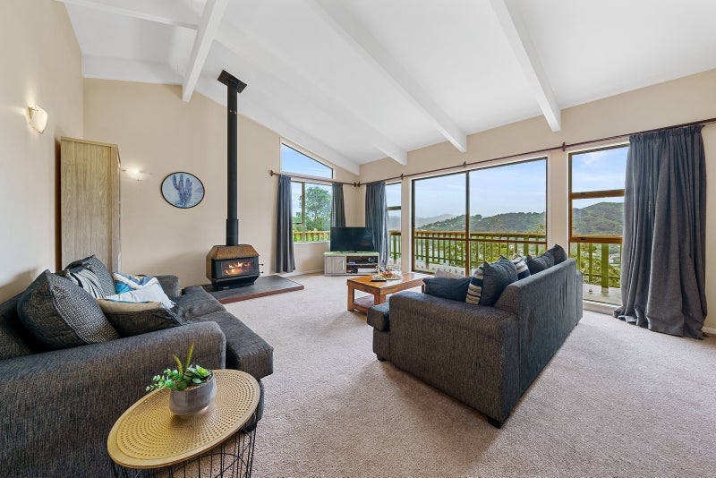 1/55 Waitohu Road, York Bay, Lower Hutt - Carousel 2