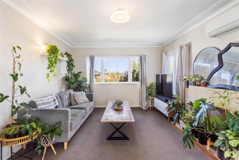 1/177 Edmonton Road, Te Atatū South, Auckland - Carousel 2