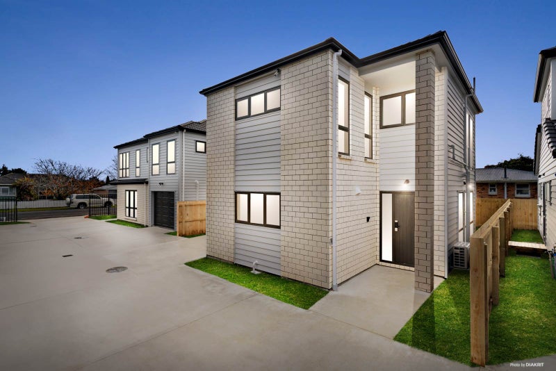 16D Kelvin Road, Papakura, Papakura - Carousel 1