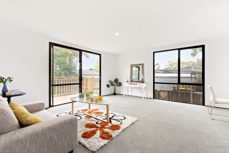 2/24 Nearco Street, Randwick Park, Auckland - Carousel 2