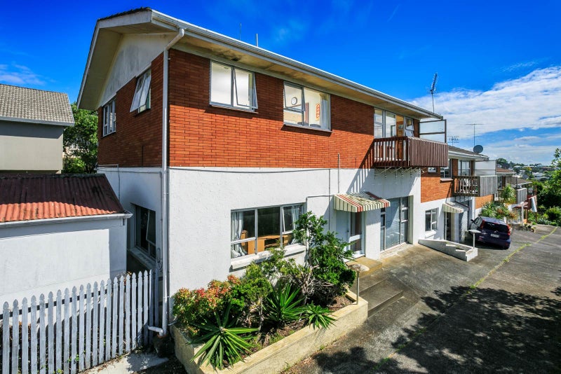 4/205 Onewa Road, Birkenhead, Auckland - Carousel 2