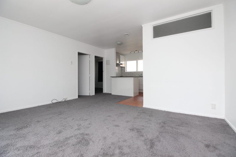 4/150 Hutchinson Avenue, New Lynn, Auckland - Carousel 2