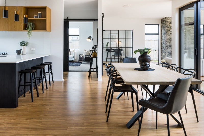 6 The Meadows Drive, Flagstaff, Hamilton - Carousel 1