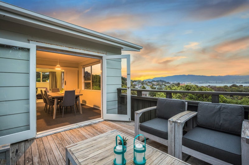 24 Tweed Road, Papakowhai, Porirua - Carousel 1