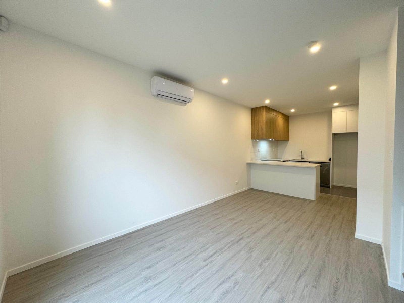 3D Cadiz Place, Red Hill, Papakura - Carousel 2