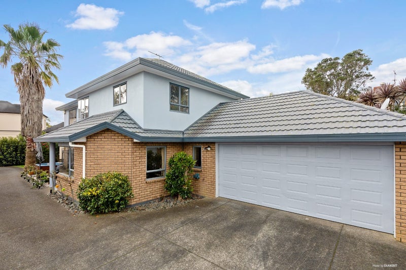 27 Goldstine Place, Royal Oak, Auckland - Carousel 1