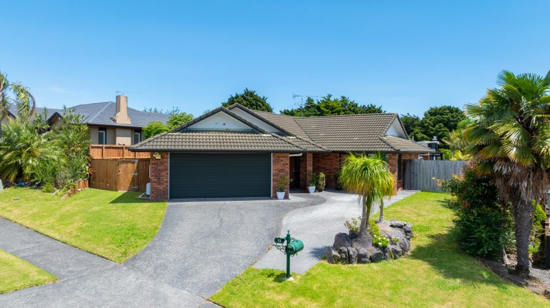 13 Byblos Place, The Gardens, Manukau City, Auckland - Carousel 2