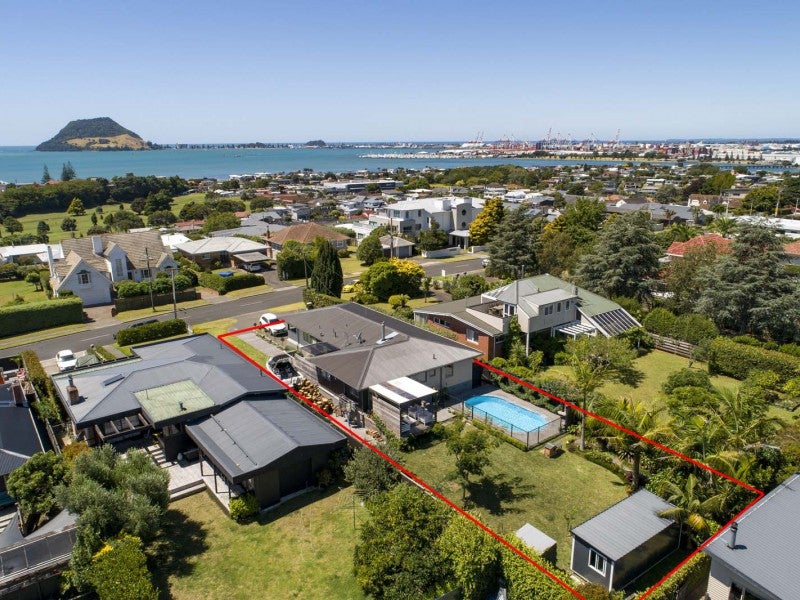9 Pillans Road, Otumoetai, Tauranga - Carousel 1