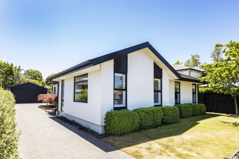 93 Edgeware Road, St Albans, Christchurch - Carousel 2