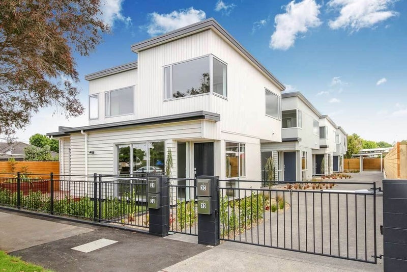 3B Anderson Avenue, Point England, Auckland - Carousel 1