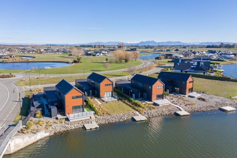 203 Lake Hood Drive, Huntingdon, Ashburton - Carousel 40