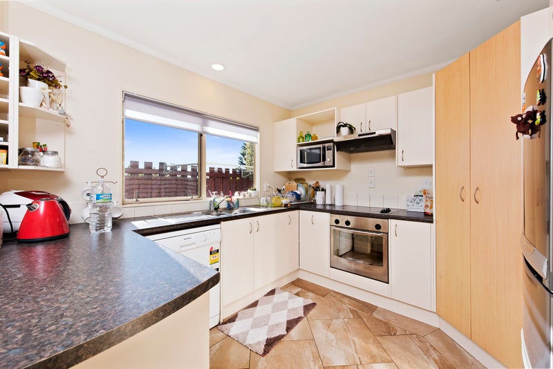 8 Gosford Way, Bethlehem, Tauranga - Carousel 2