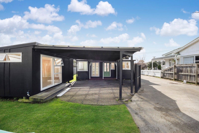 14 Bertram Road, Papakura - Carousel 2