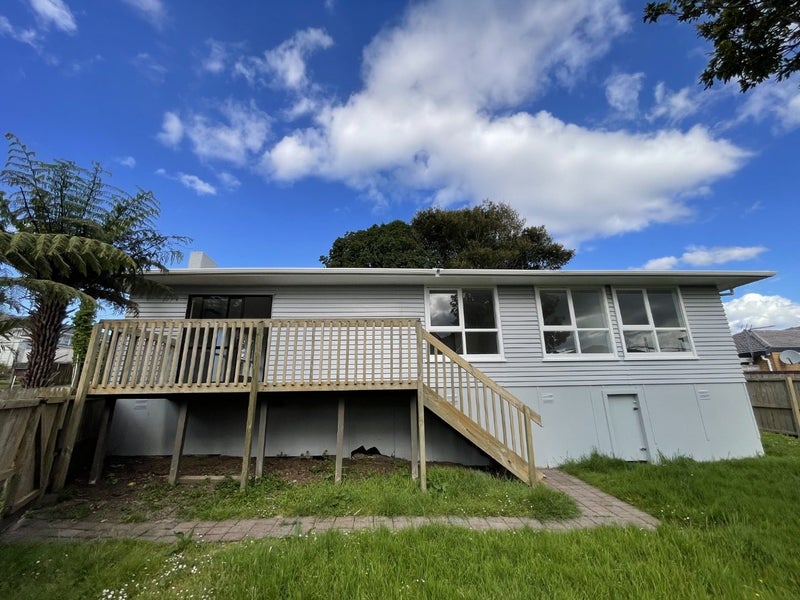 303 Blockhouse Bay Road, Avondale, Auckland - Carousel 1