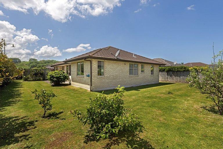 34 Sterling Park, Lytton West, Gisborne - Carousel 19