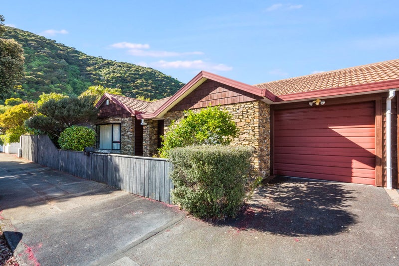 2/9 Makaro Street, Eastbourne, Lower Hutt - Carousel 2