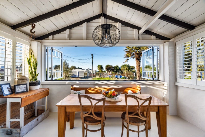 10 Grange Road South, Haumoana, Haumoana - Carousel 2