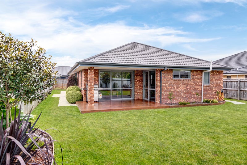 8 Paretona Street, Motueka - Carousel 1
