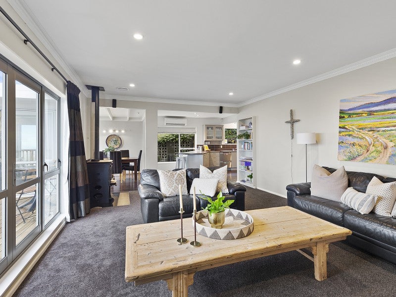 19 Edgeware Road, Wilton, Wellington - Carousel 1