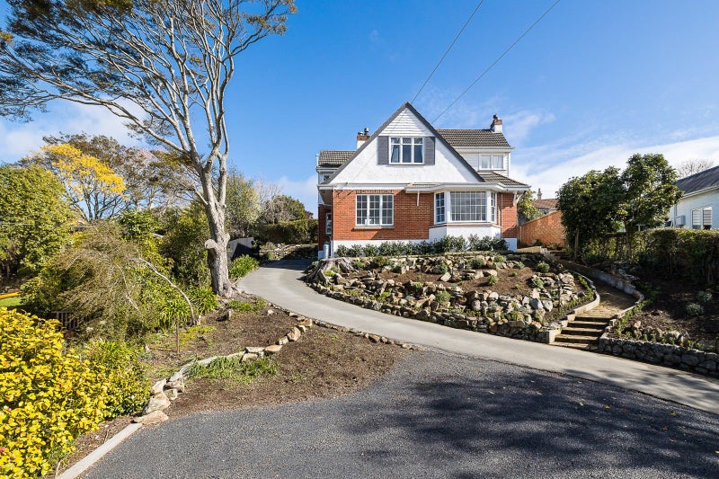 19 Hart Street, Belleknowes, Dunedin - Carousel 2