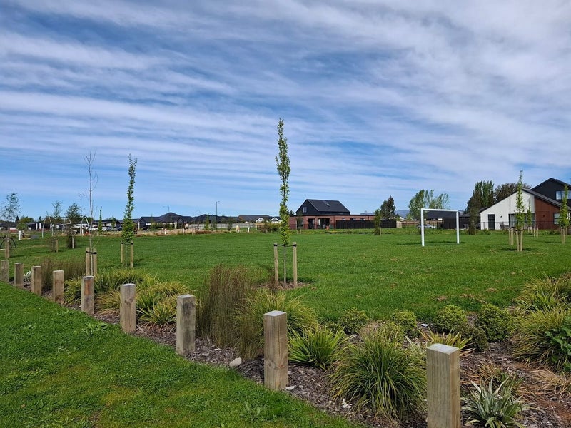 11 Oakmill Drive, Casebrook, Christchurch - Carousel 23