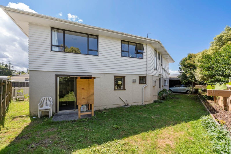 125A Vodanovich Road, Te Atatu South, Auckland - Carousel 1