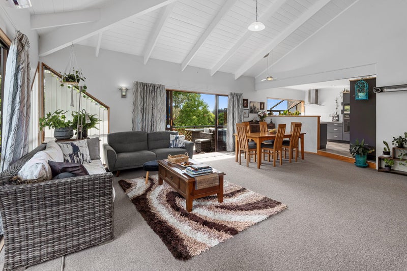 55 George Point Road, Onerahi, Whangarei - Carousel 1