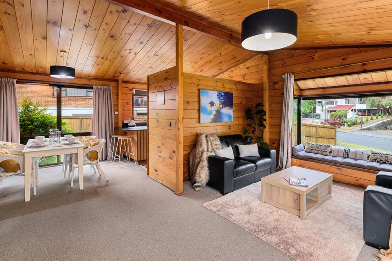 4 Waitawa Place, Lynmore, Rotorua - Carousel 2