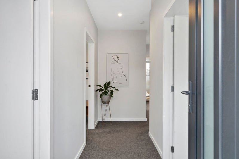 1/15 Hindmarsh Street, Johnsonville, Wellington - Carousel 19