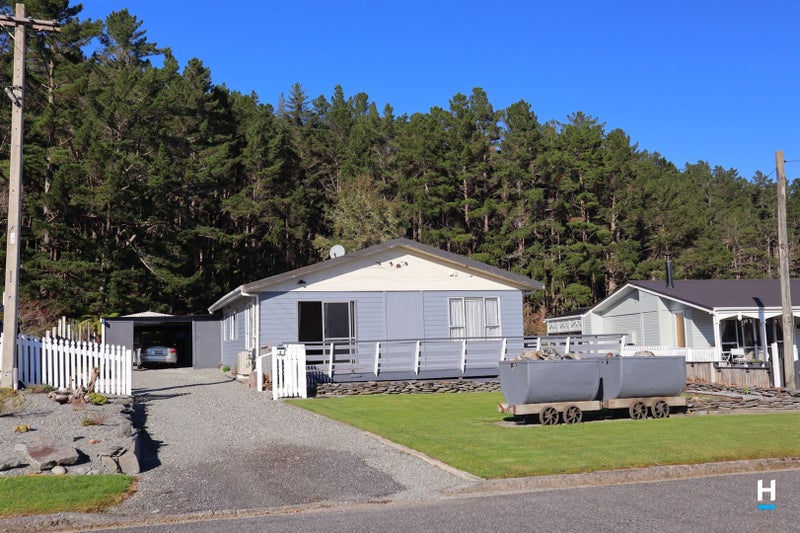 2 Mawhera Street, Dobson, Greymouth - Carousel 1