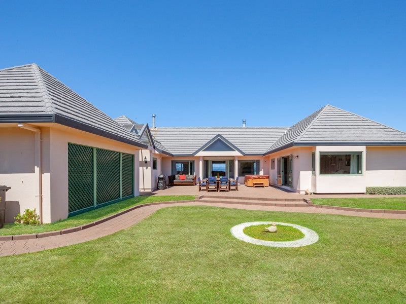 5 Kahurangi Drive, Rangatira Park, Taupo - Carousel 2